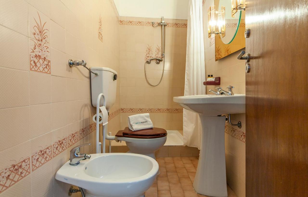 O - Sao Goncalo Central Guesthouse Lagos Kültér fotó